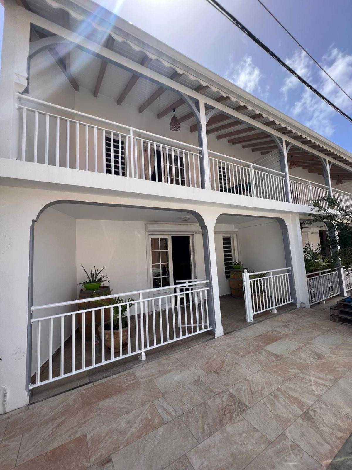 Bekeke Apartment Capesterre ภายนอก รูปภาพ